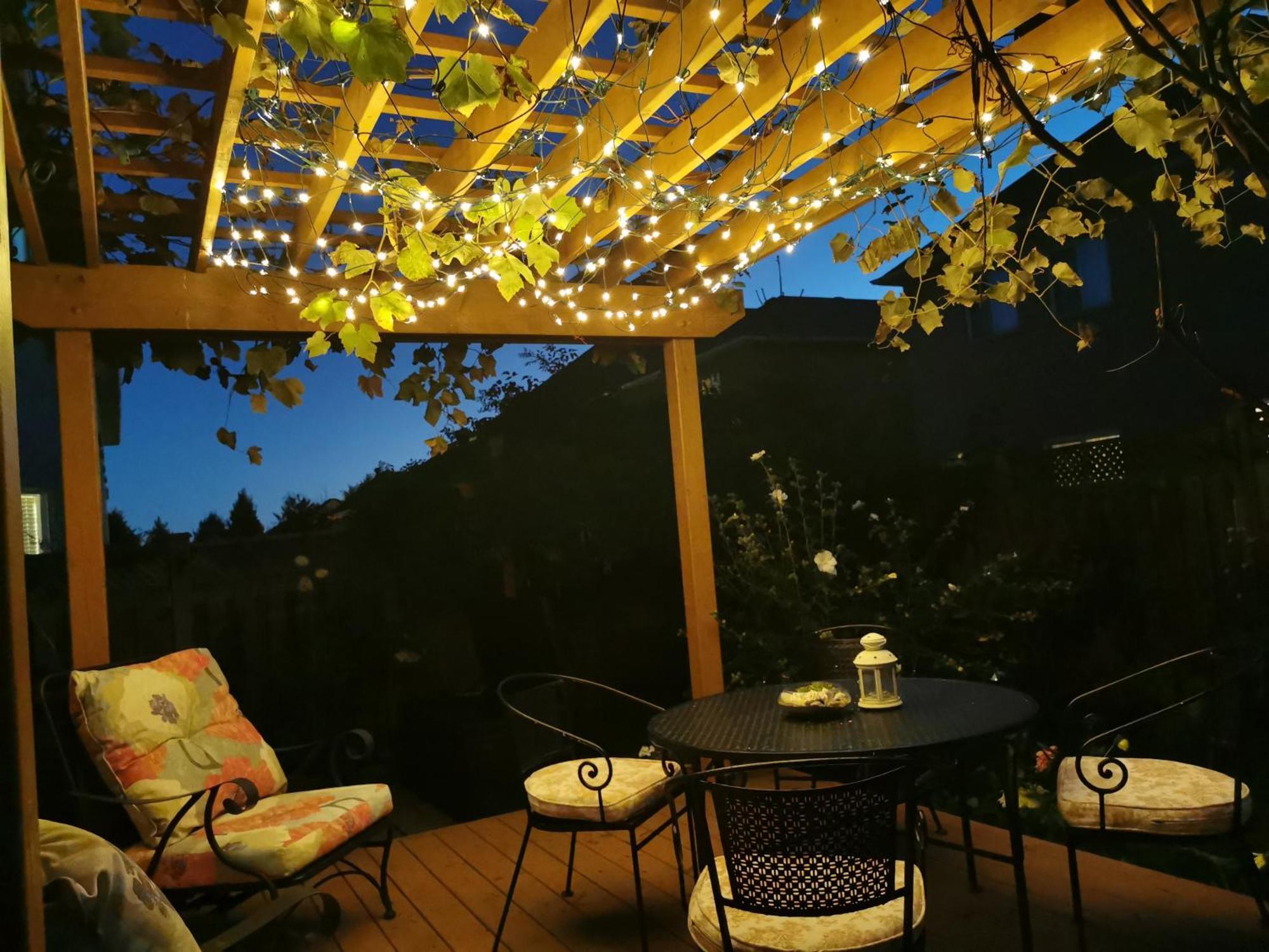 4 Bedroom 3 Washroom Charming Home In Markham With Warm Cozy Vibe Extérieur photo