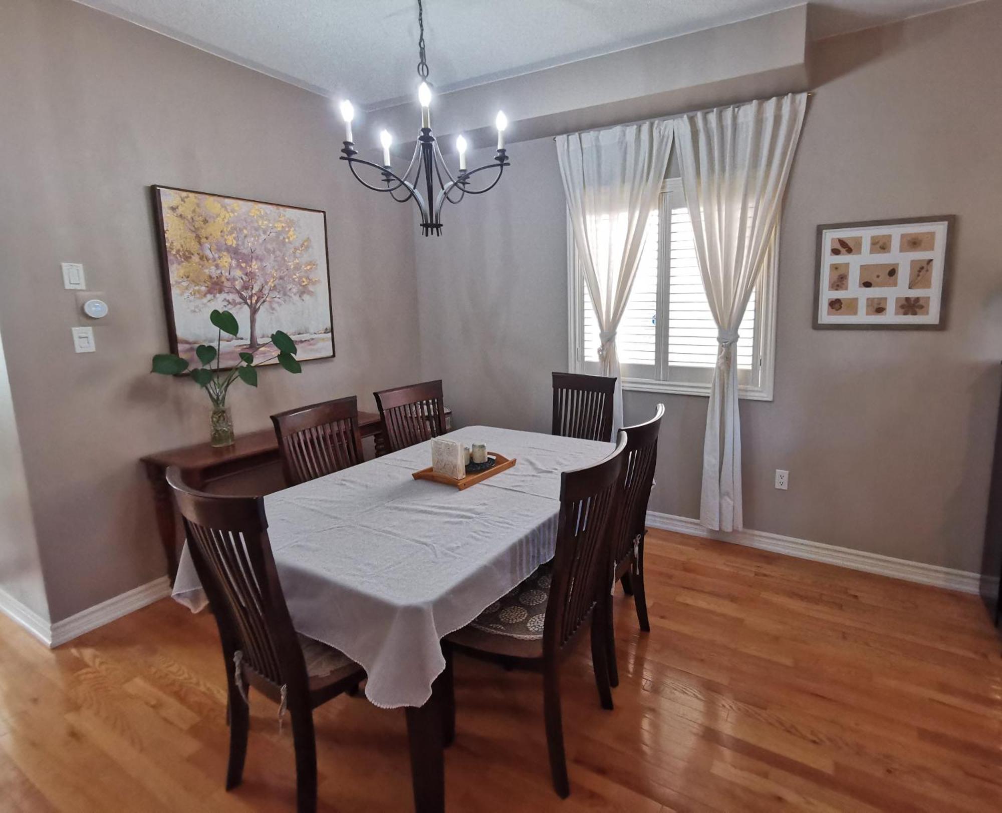 4 Bedroom 3 Washroom Charming Home In Markham With Warm Cozy Vibe Extérieur photo